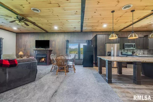 Carrier Mills, IL 62917,1501 DUNCAN RD