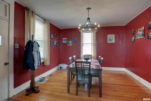 Quincy, IL 62301,2108 STATE ST