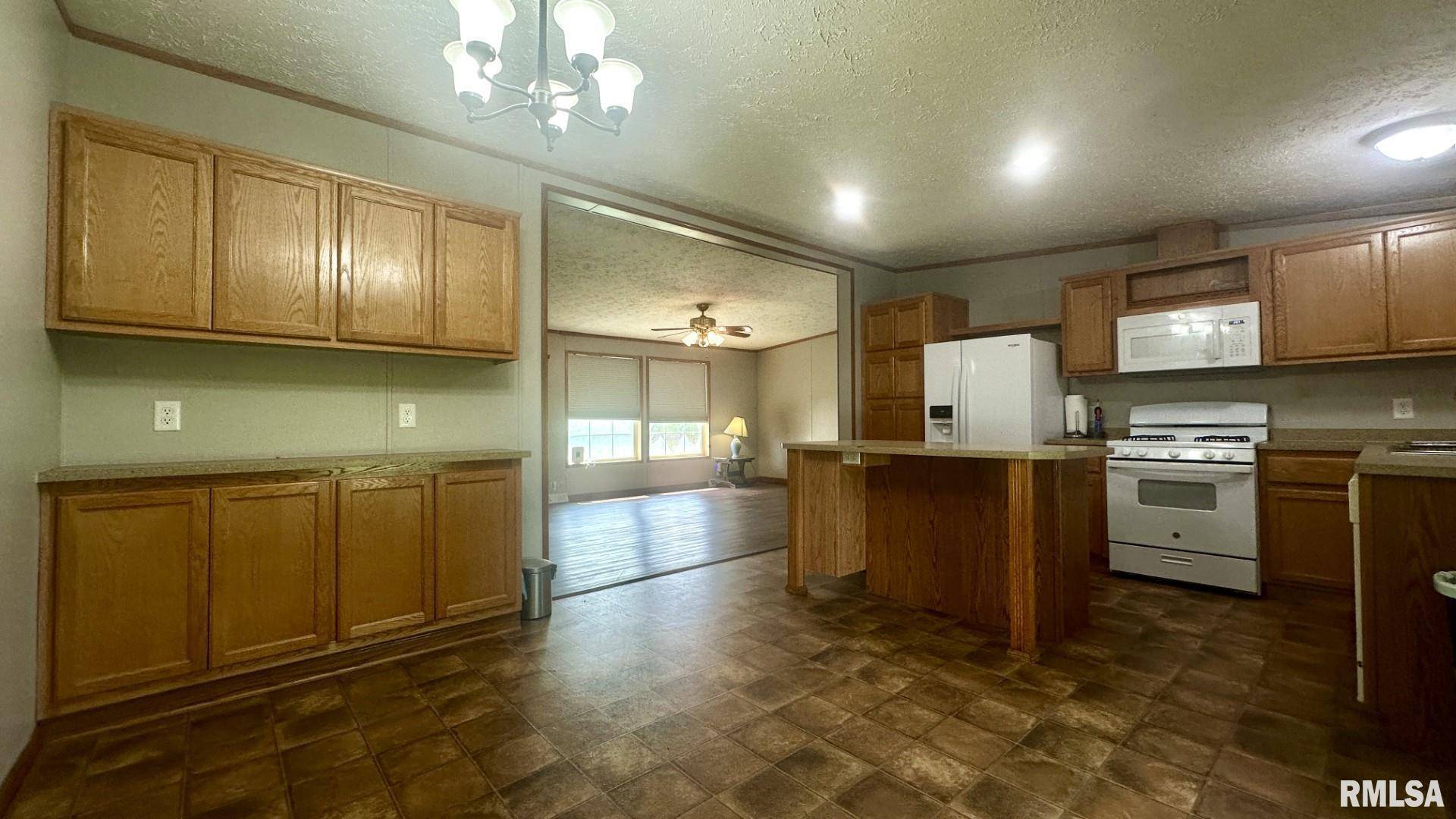 Quincy, IL 62305,337 ACORN DR