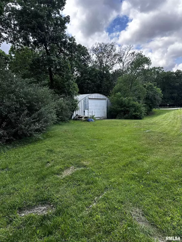 15508 N 400TH ST, Martinsville, IL 62442