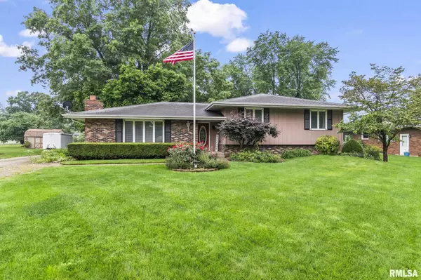 Spaulding, IL 62561,115 Vicar DR