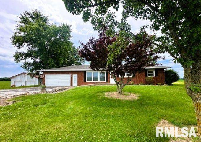 279 Athensville RD, Roodhouse, IL 62082