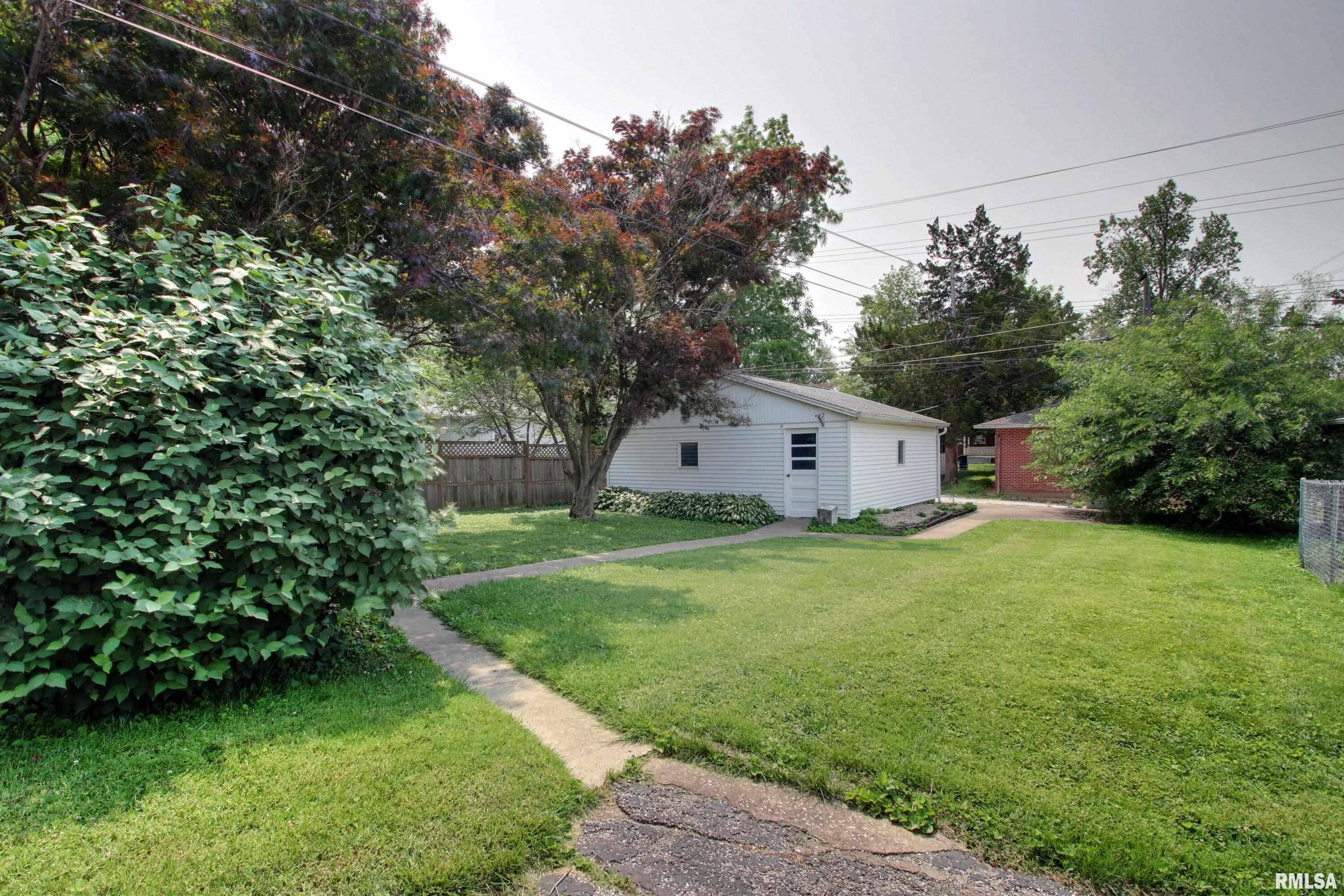 Quincy, IL 62301,2204 SPRING ST