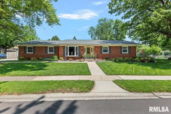 2605 CHURCHILL RD,  Springfield,  IL 62702