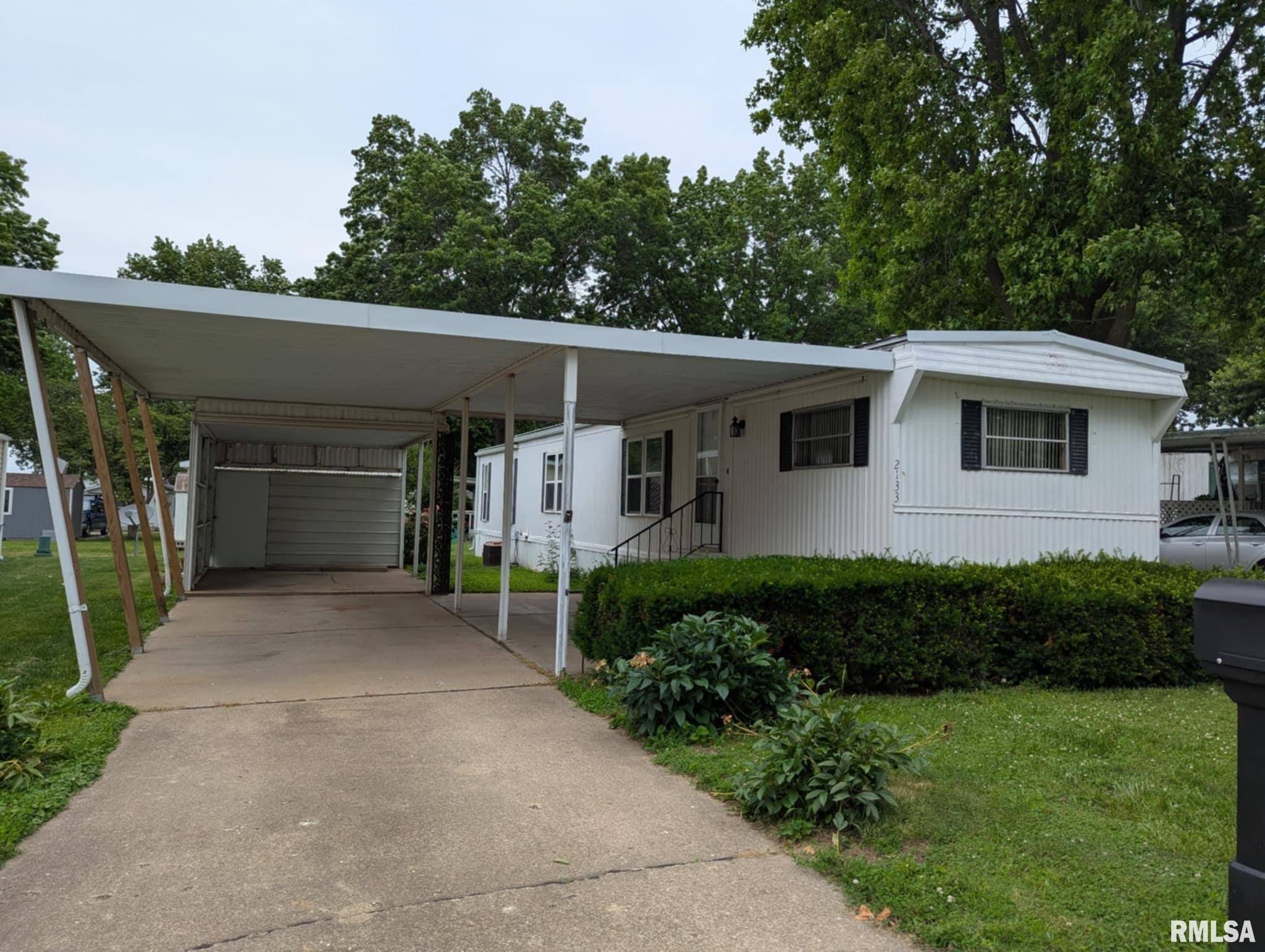 Quincy, IL 62305,2133 Ennis LN