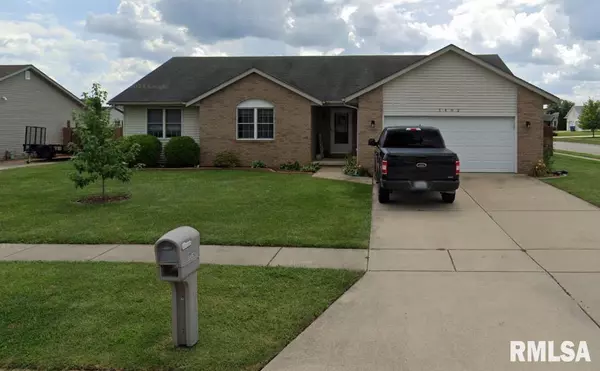 1402 REDWOOD DR,  Chatham,  IL 62629