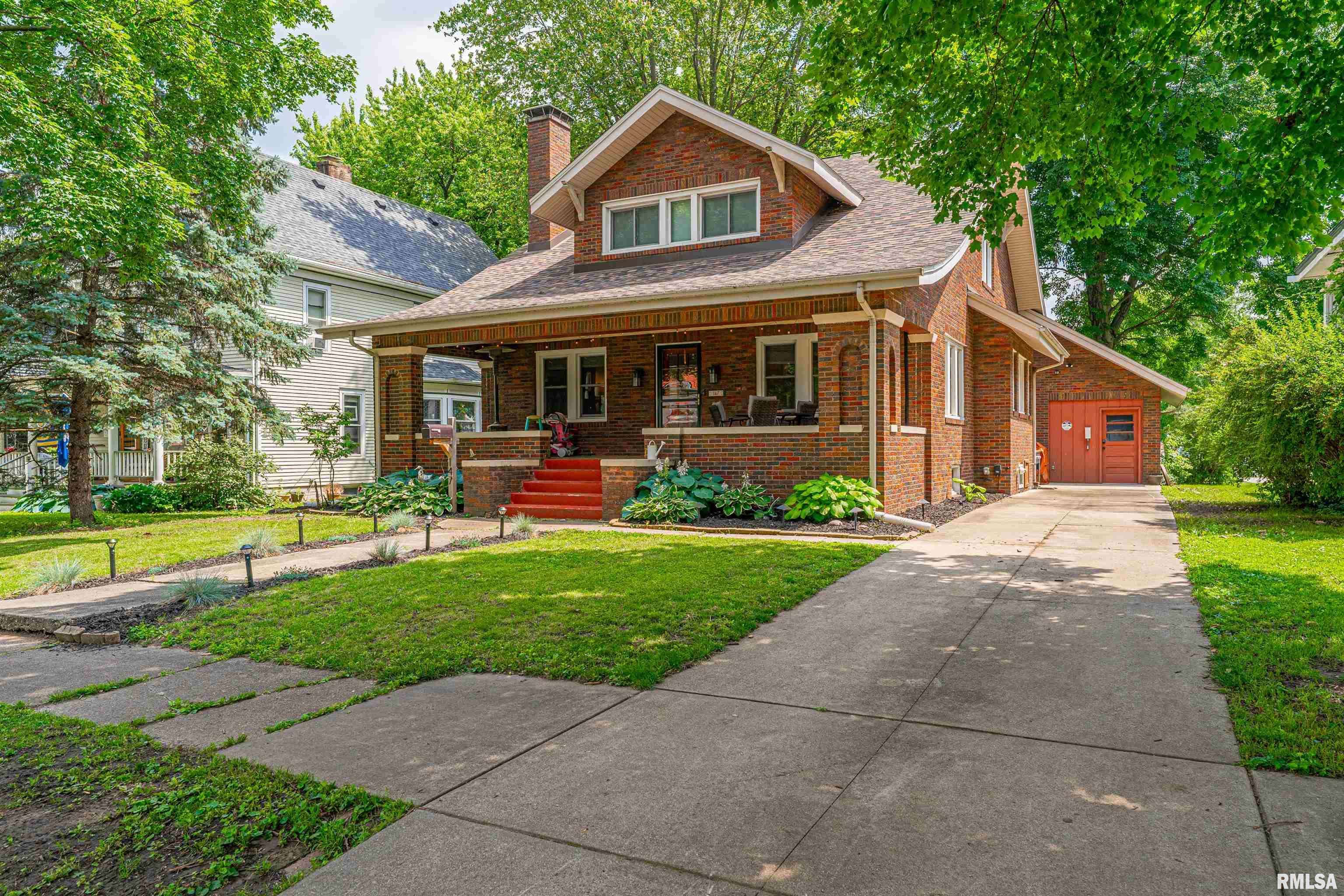 147 9TH ST, Lincoln, IL 62656