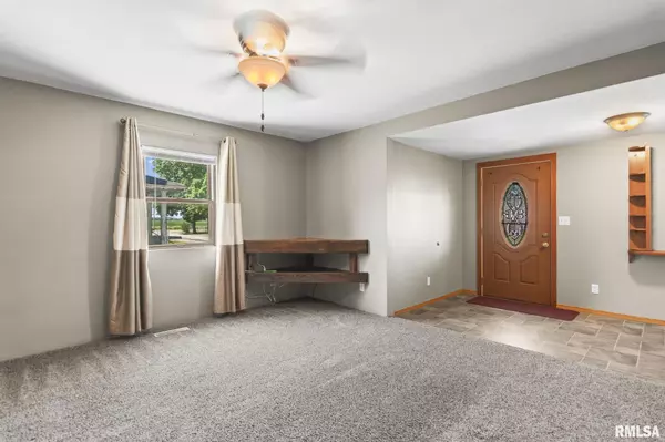 Bulpitt, IL 62517,108 Garrison ST