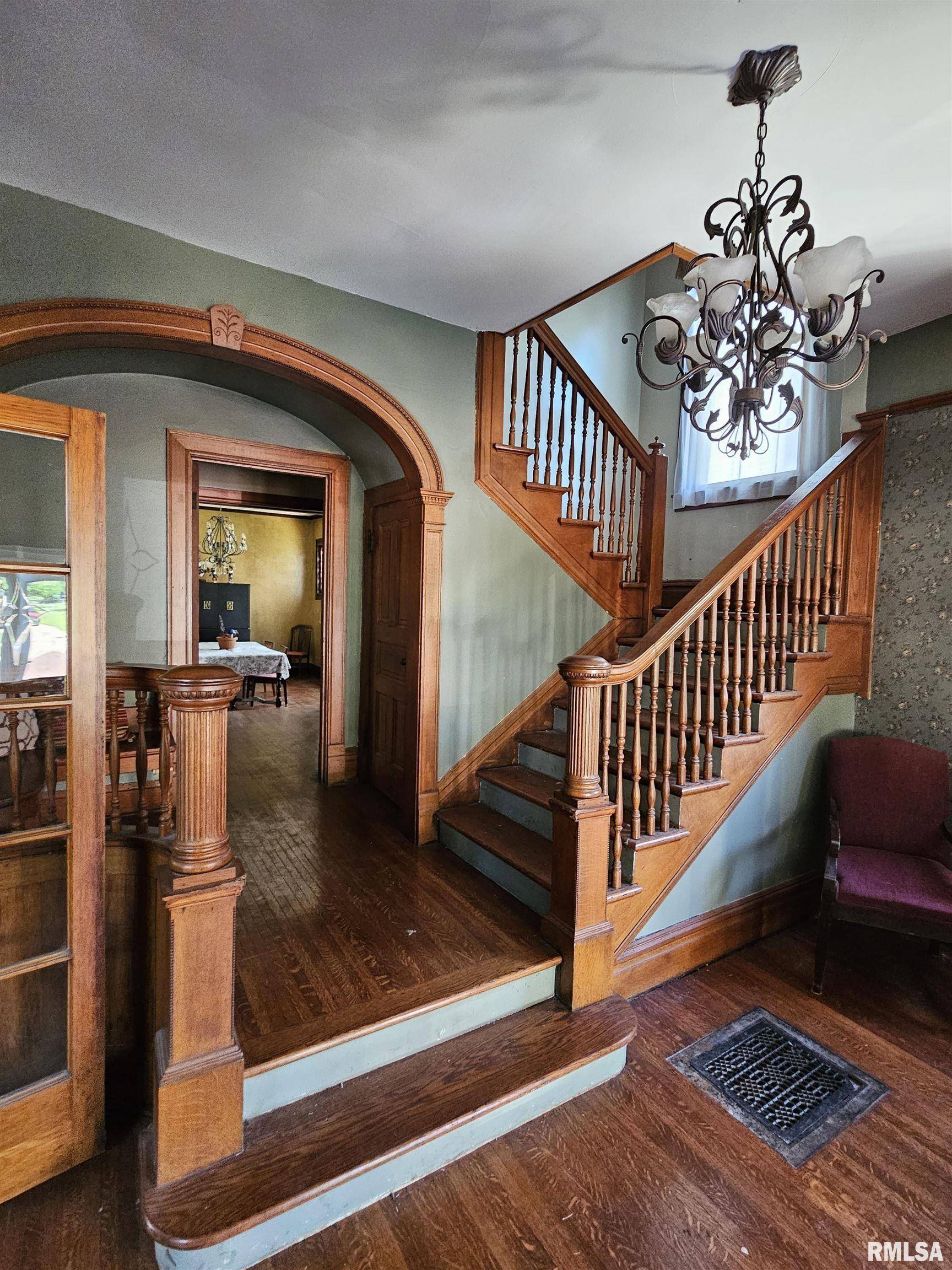 Galesburg, IL 61401,1104 N BROAD ST