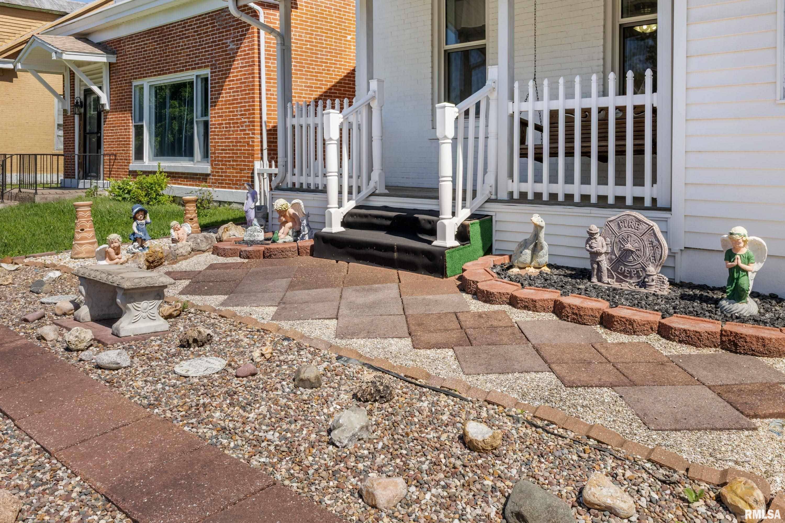 Quincy, IL 62301,925 PAYSON AVE