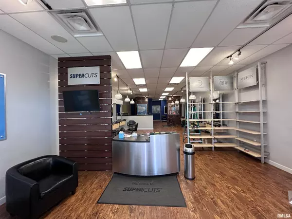 Springfield, IL 62704,2301 W MONROE ST