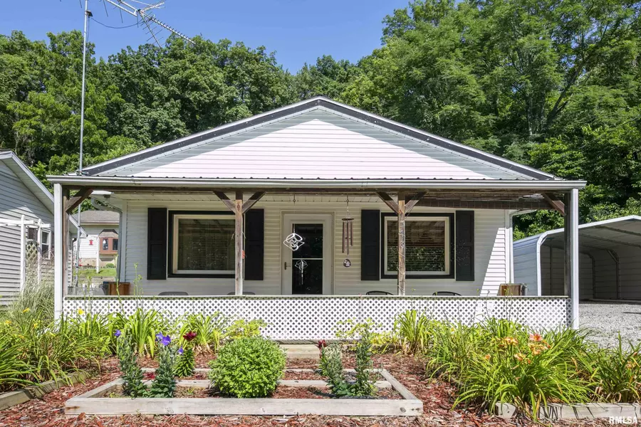 578 N HAMM LN, Astoria, IL 61501