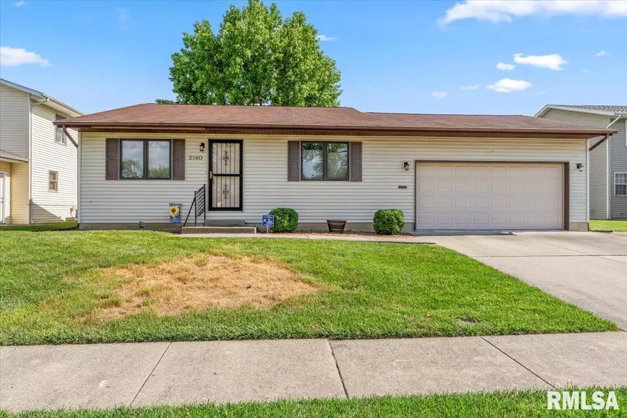 2140 E BLACK AVE, Springfield, IL 62702