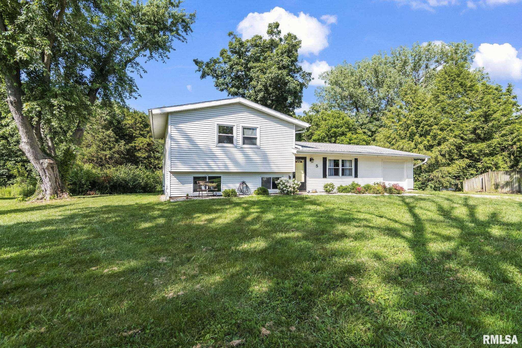 Rochester, IL 62563,5 Willimantic RD