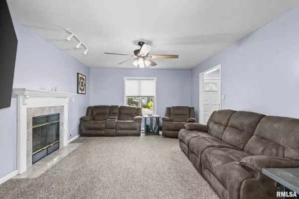 Sherman, IL 62684,504 Windamere DR