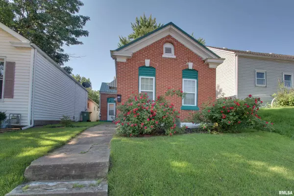 624 MONROE ST, Quincy, IL 62301