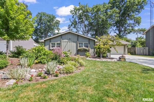 645 DEERFIELD RD,  Chatham,  IL 62629