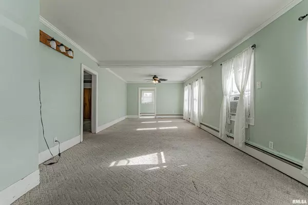 Atlanta, IL 61723,205 NE 1ST ST