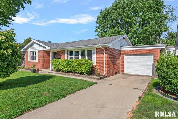 10 VERNA DR, Springfield, IL 62702
