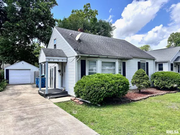 Springfield, IL 62704,2209 S Pasfield ST