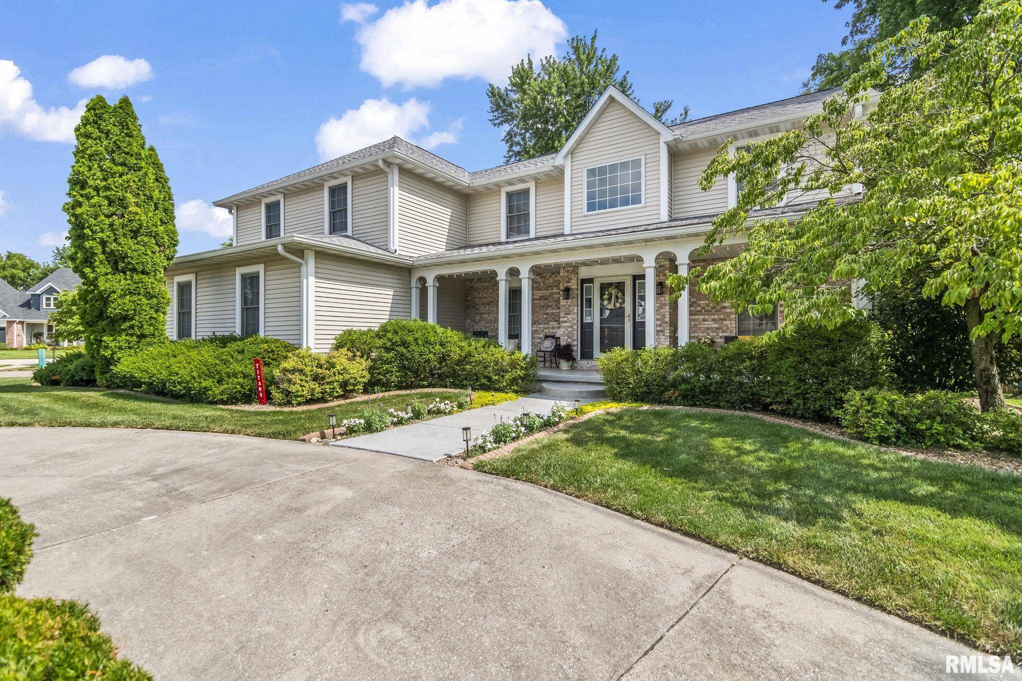 Chatham, IL 62629,816 E SPRUCE ST