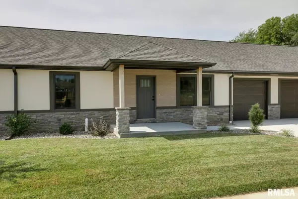2821 N 23RD ST, Quincy, IL 62305