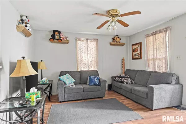 Springfield, IL 62703,1842 Martin Luther King Jr DR