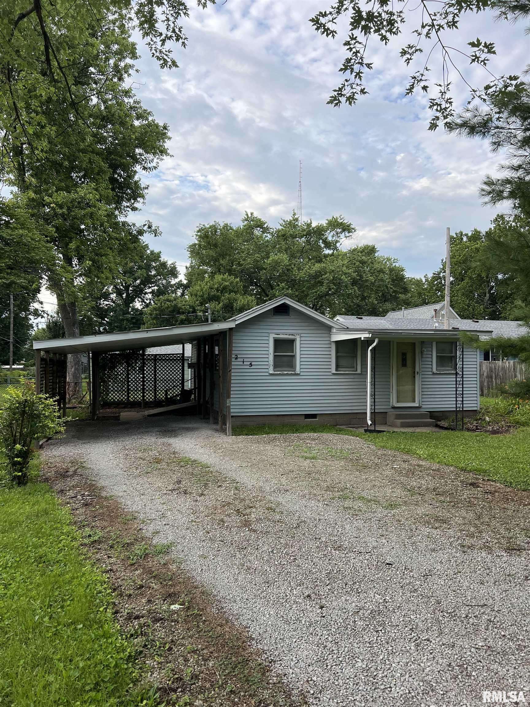 215 Cordelia ST, Springfield, IL 62703