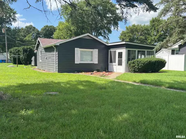 Elkhart, IL 62634,405 S Gillett ST