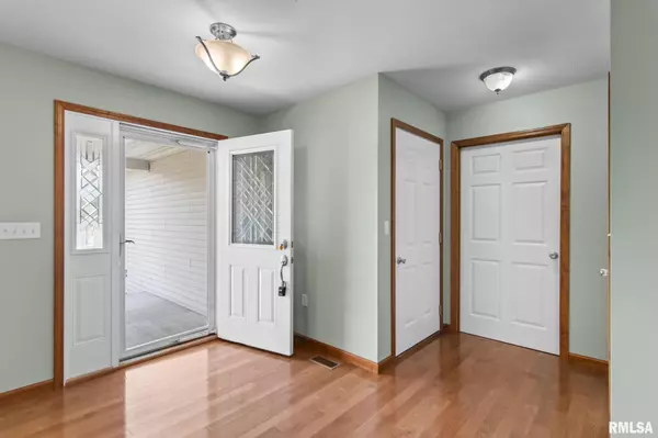 Chatham, IL 62629,203 HUNTINGTON RD