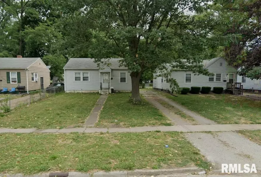2133 E MONROE ST, Springfield, IL 62703