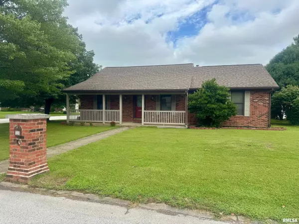 2222 Ravens PT, Quincy, IL 62305
