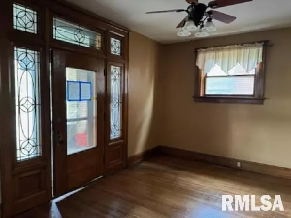 Quincy, IL 62301,1007 S 12TH ST