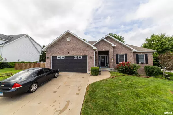 2181 Frese DR, Quincy, IL 62301