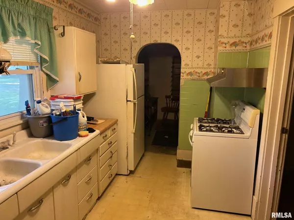 Taylorville, IL 62568,1029 W Rich ST