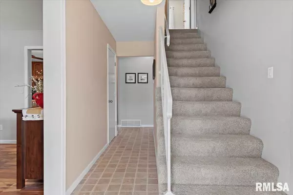 Springfield, IL 62707,2424 MANCHESTER DR