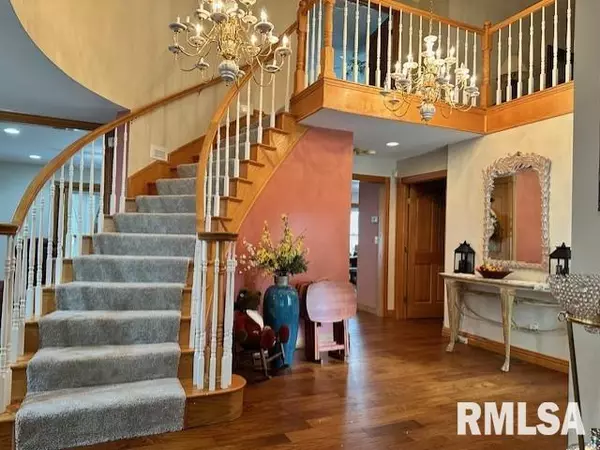 Jacksonville, IL 62650,2 Aaron DR