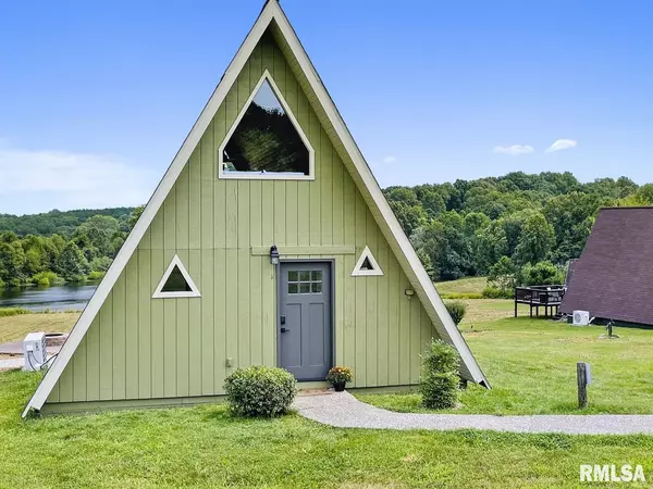 Makanda, IL 62958,890 Robinson Hill RD