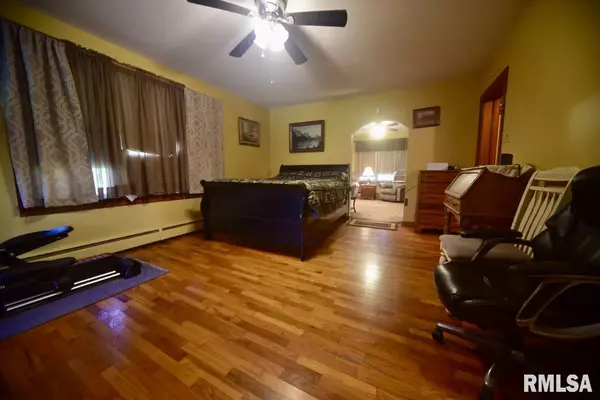 Metropolis, IL 62960,7059 MIDWAY RD