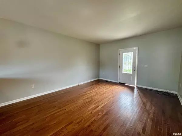 Quincy, IL 62301,1206 S 15TH ST