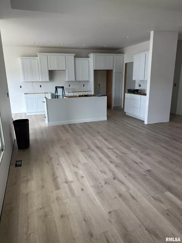 Springfield, IL 62711,1609 Lasater DR