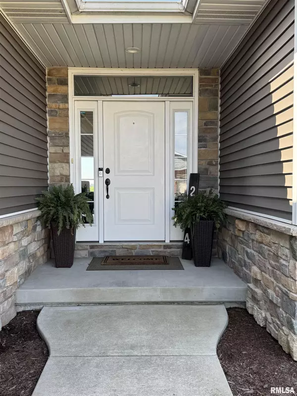 Chatham, IL 62629,2214 Hopwood DR