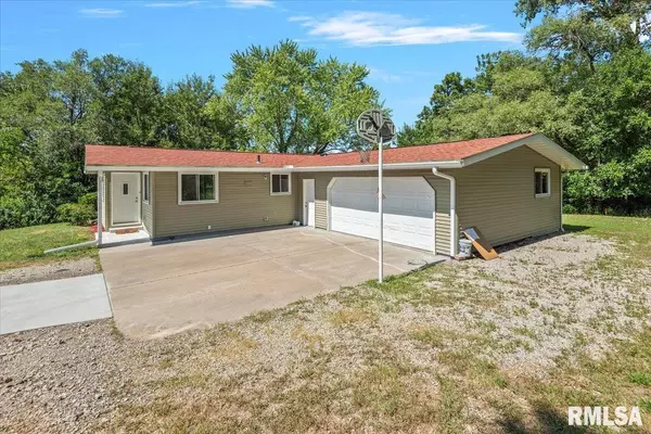 Petersburg, IL 62675,17279 RIVER VIEW RD