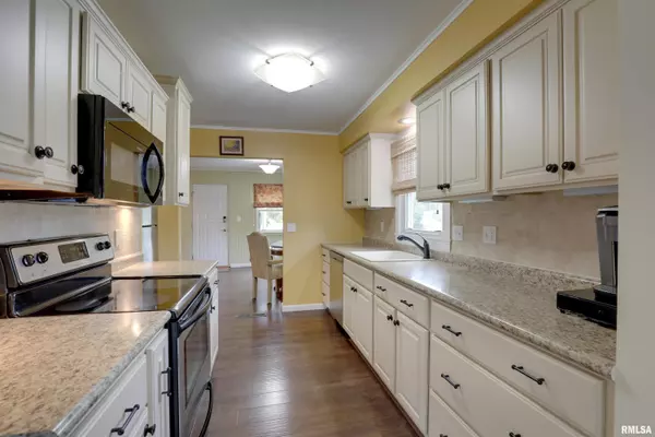 Quincy, IL 62301,1026 N 15TH ST