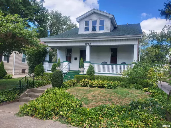 2055 COLLEGE AVE, Quincy, IL 62301