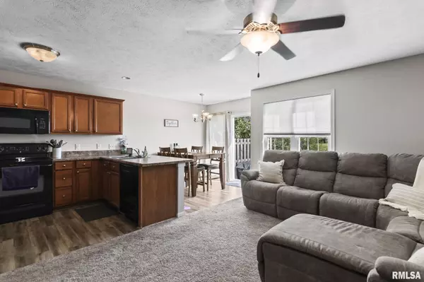 Chatham, IL 62629,603 Buoy CT #603