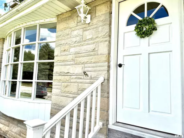 Jacksonville, IL 62650,414 WESTGATE AVE