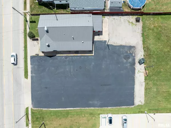 Abingdon, IL 61410,708 N MONROE ST