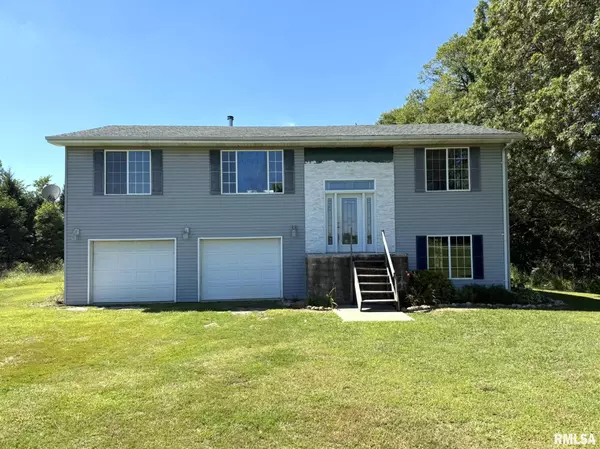 1586 KNOX HWY 15, Dahinda, IL 61428