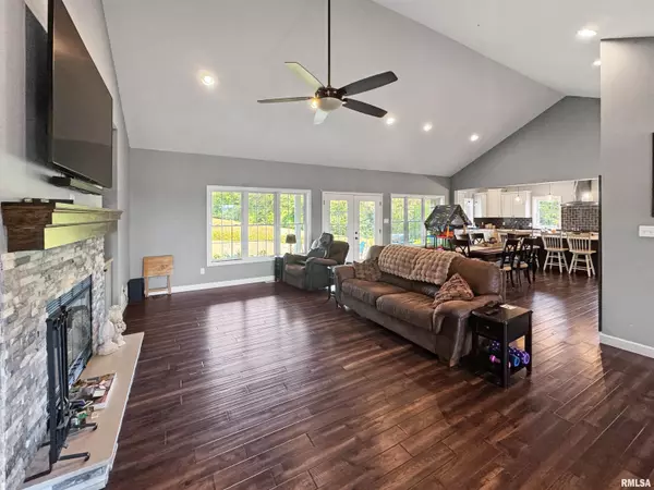 Rushville, IL 62681,17301 Sandy Bend RD